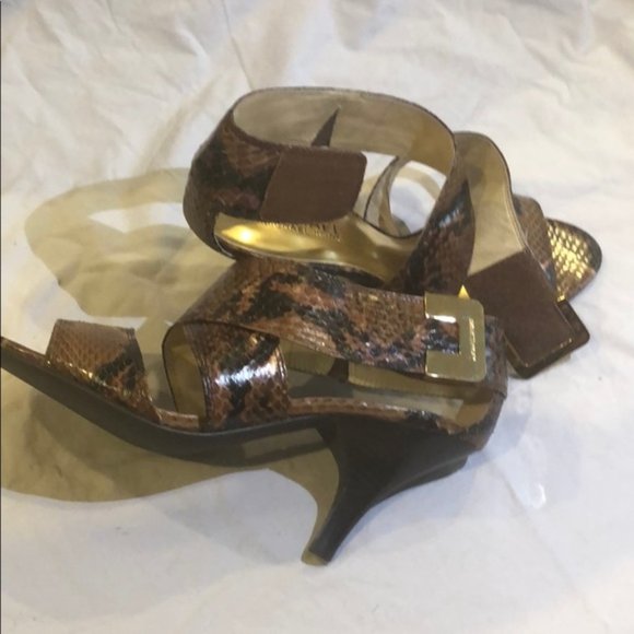 Michael Kors, Snakeskin, buckle wrap heels, NWOT - Picture 2 of 9